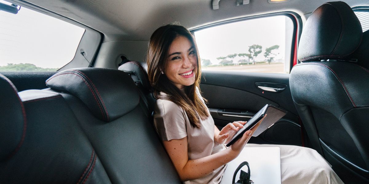 how renting a car for business travel in Dubai